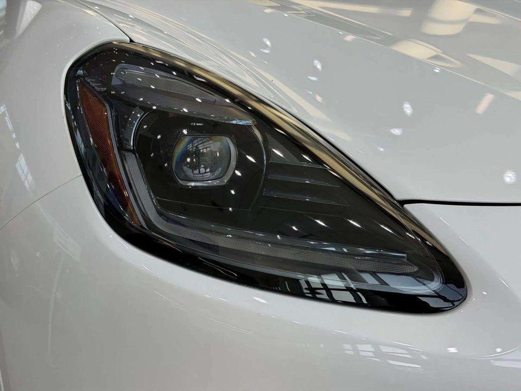 new 2025 Maserati Grecale car, priced at $82,655