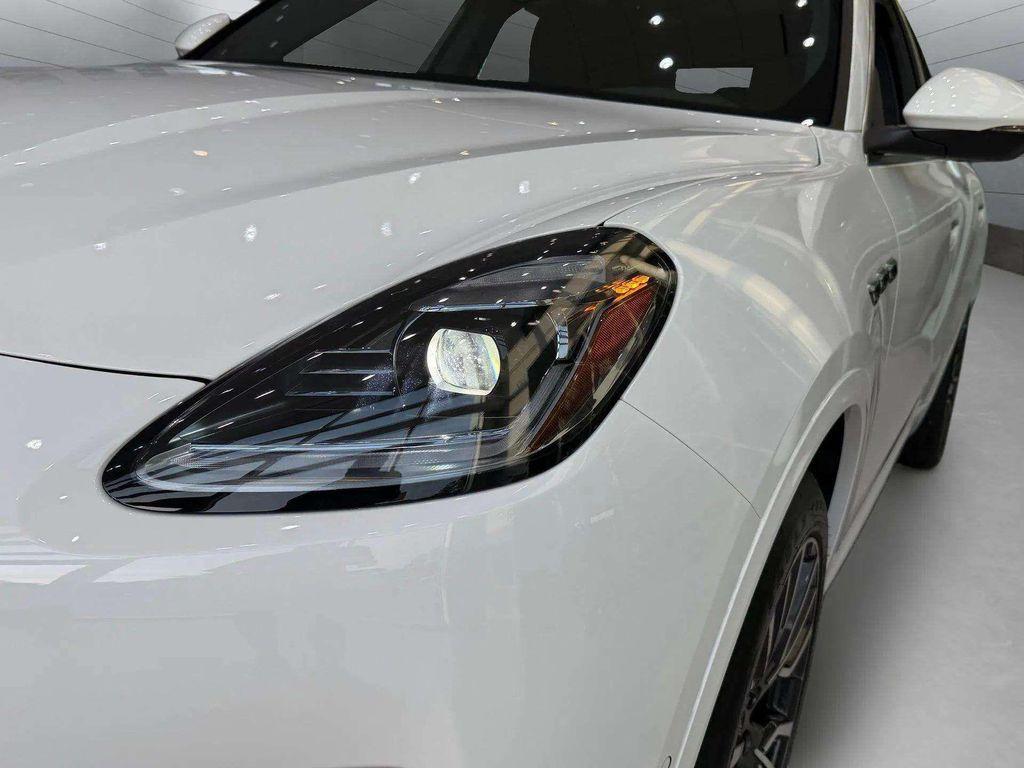 new 2025 Maserati Grecale car, priced at $82,655