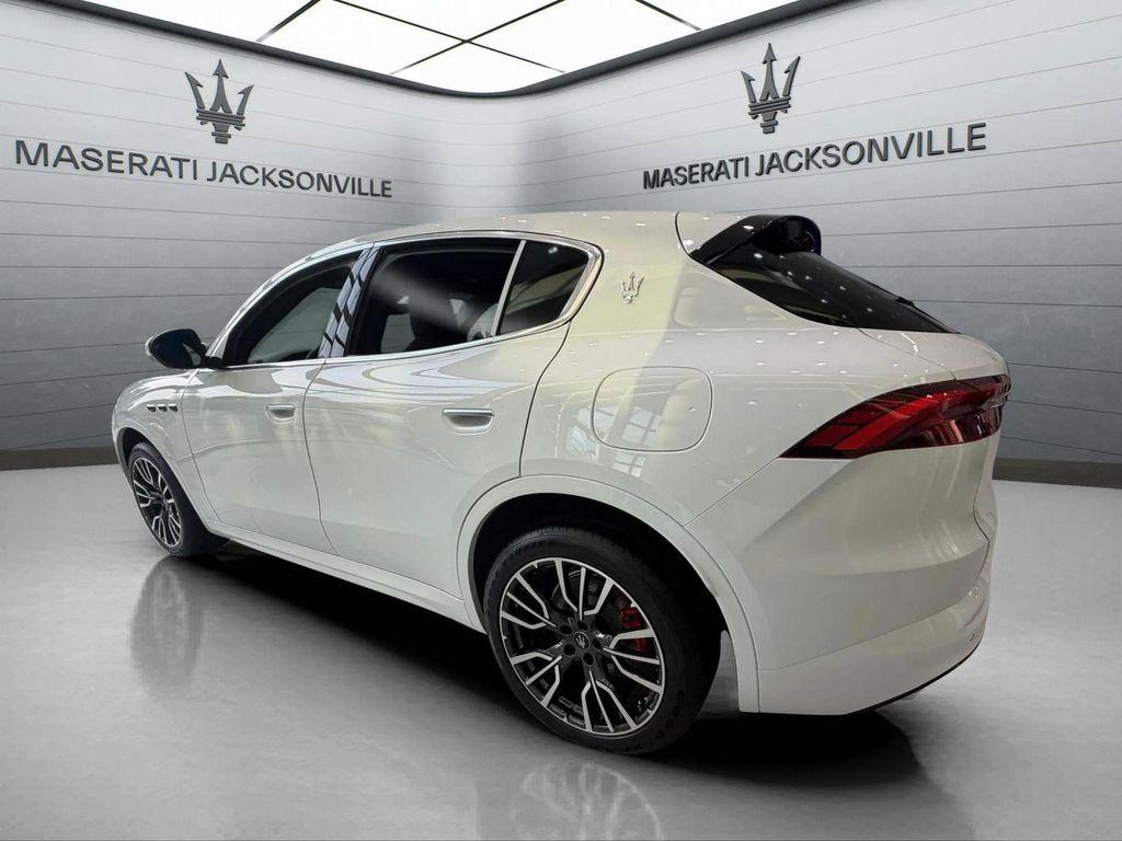 new 2025 Maserati Grecale car, priced at $82,655