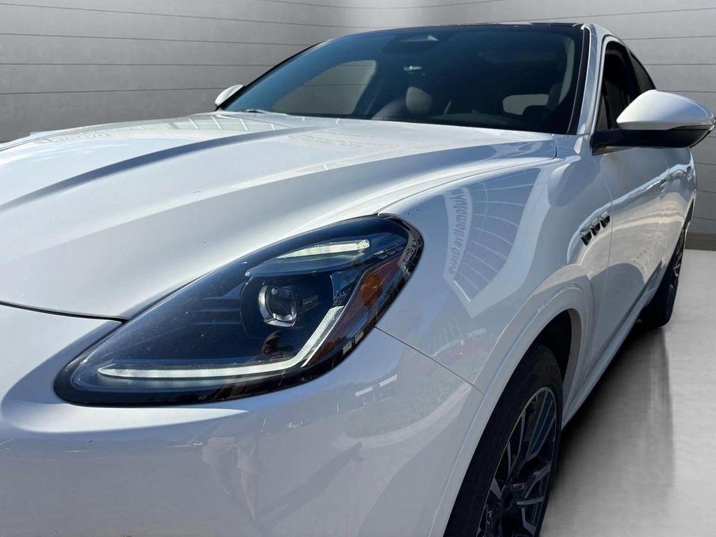 new 2025 Maserati Grecale car, priced at $84,845