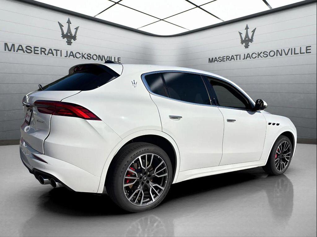 new 2025 Maserati Grecale car, priced at $84,845