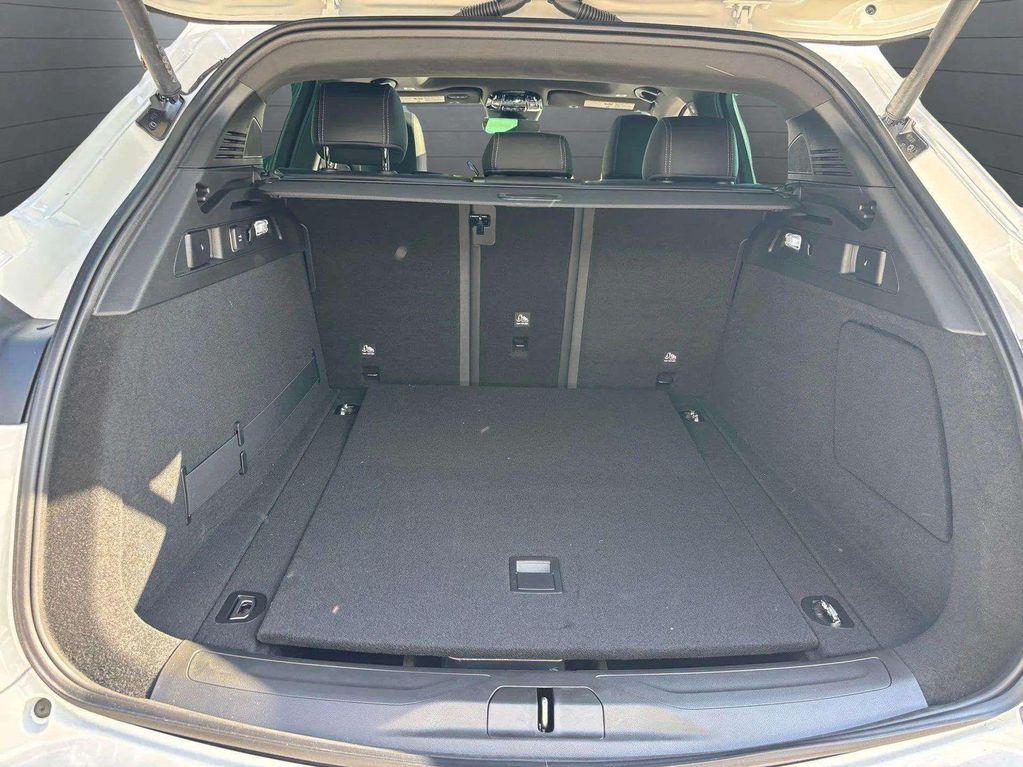 new 2025 Maserati Grecale car, priced at $84,845