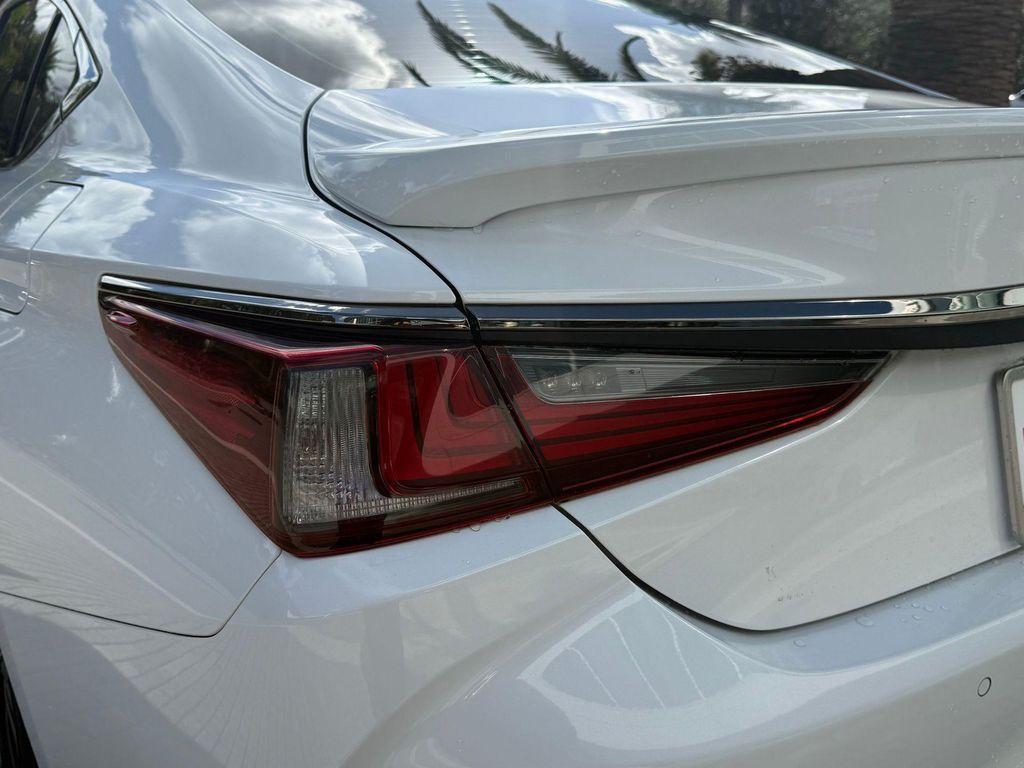 used 2022 Lexus ES 350 car, priced at $35,000