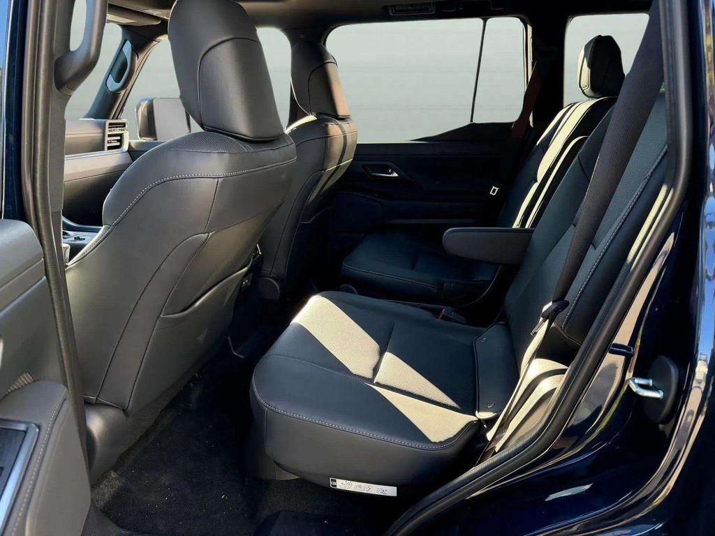 used 2025 Lexus GX 550 car, priced at $85,500