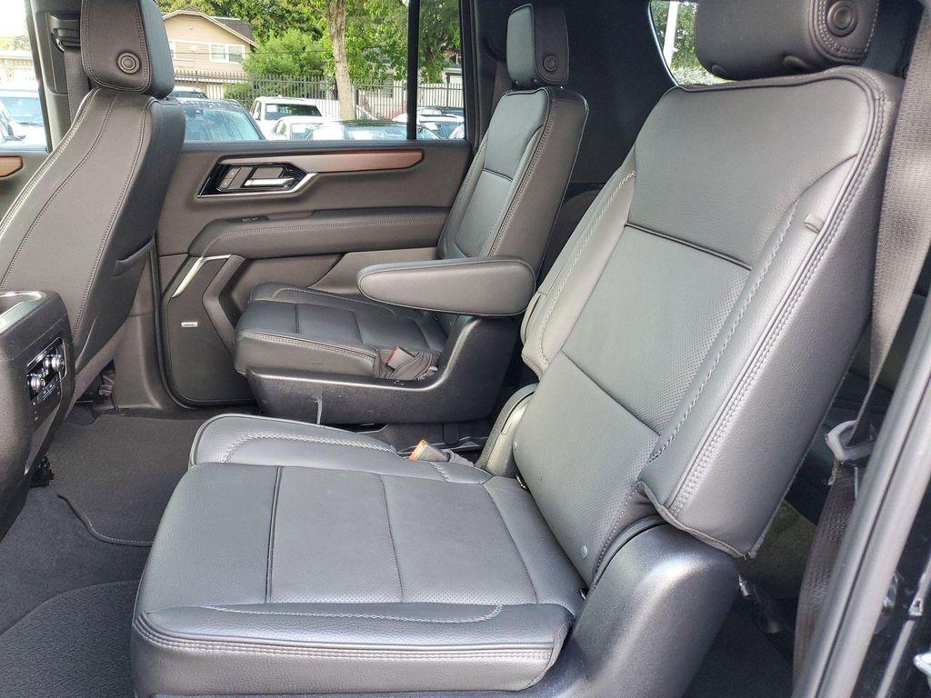 used 2025 GMC Yukon XL car, priced at $71,943