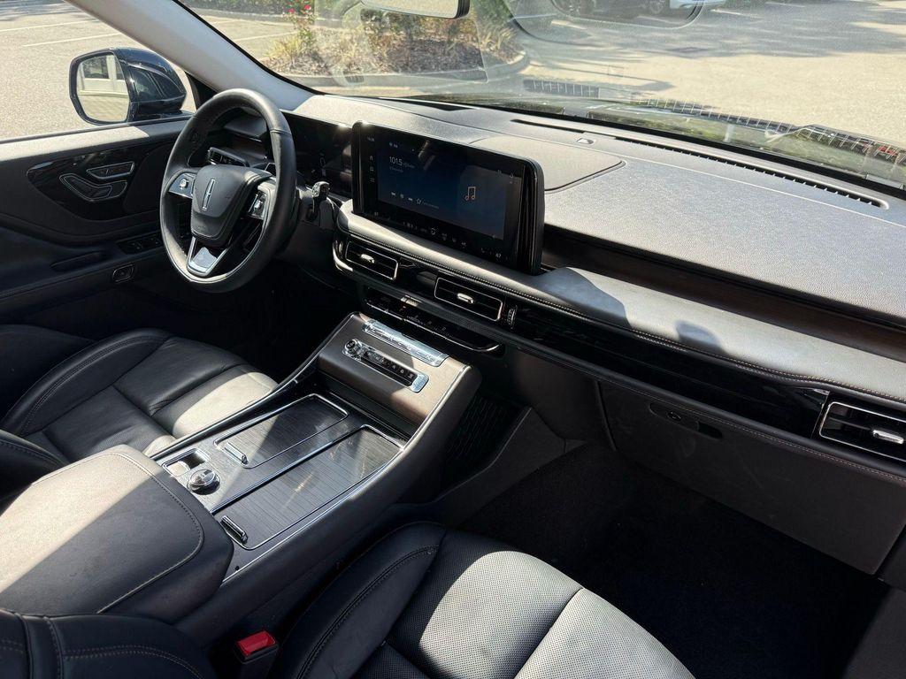 used 2025 Lincoln Aviator car, priced at $64,500