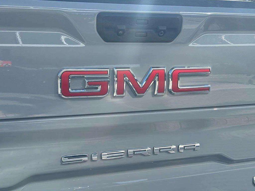 used 2024 GMC Sierra 1500 car, priced at $39,400