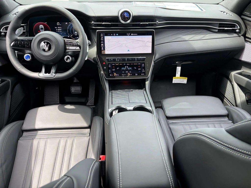 new 2025 Maserati Grecale car, priced at $82,655