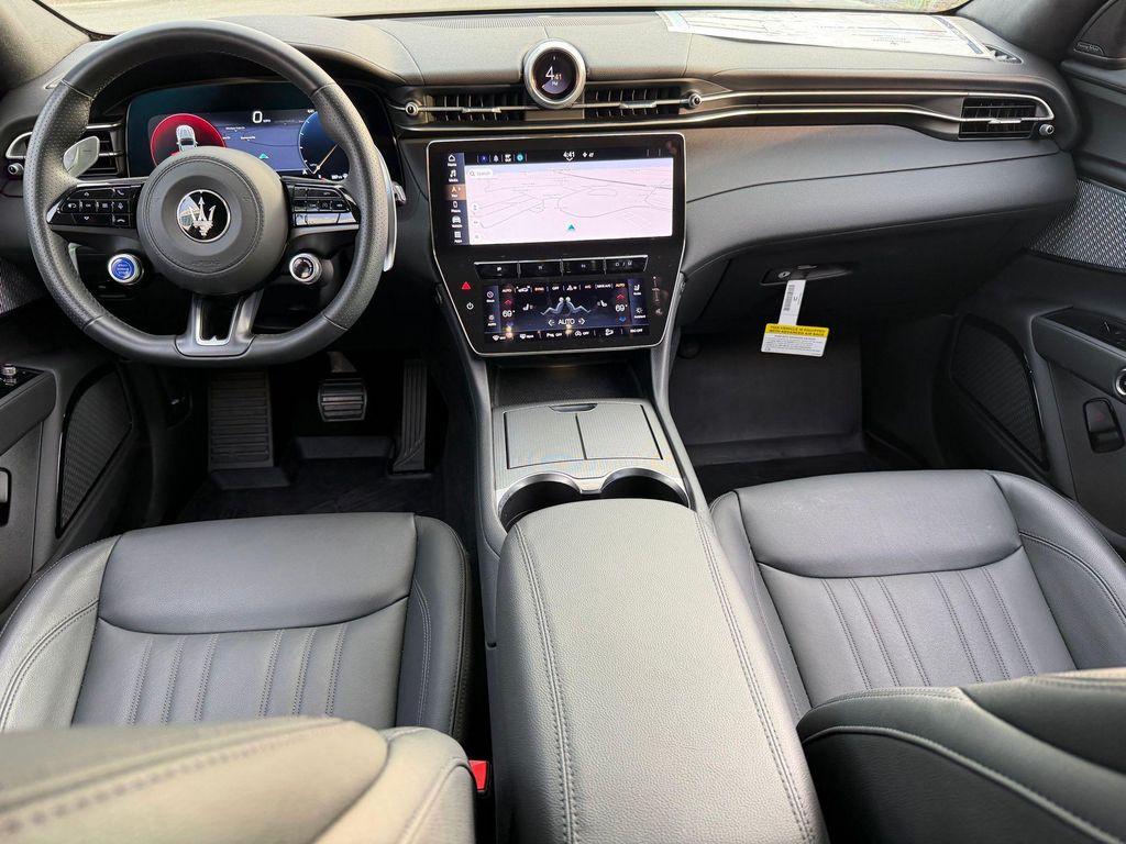 new 2024 Maserati Grecale car, priced at $71,810