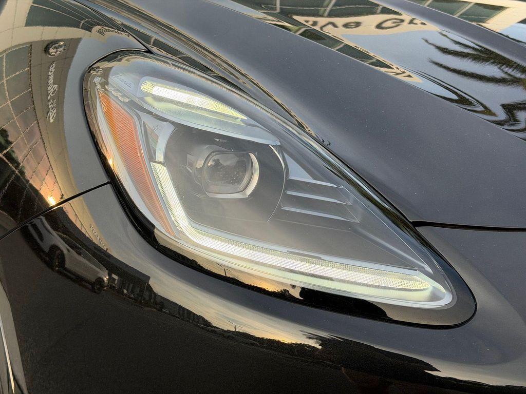 new 2024 Maserati Grecale car, priced at $71,810