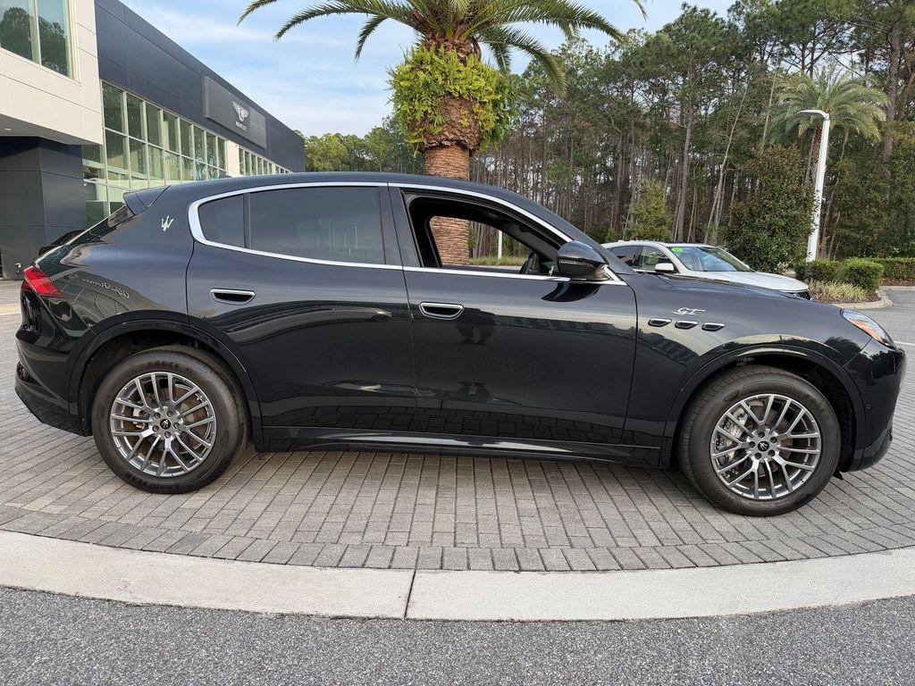 new 2024 Maserati Grecale car, priced at $71,810