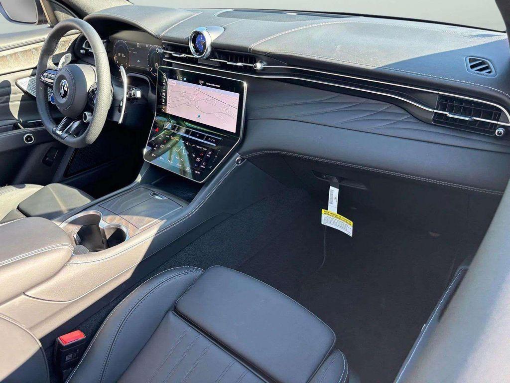 new 2025 Maserati Grecale car, priced at $83,805