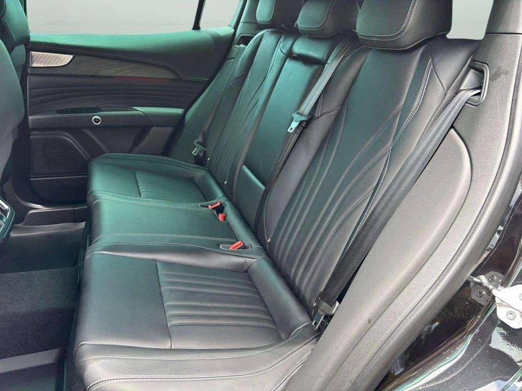 new 2025 Maserati Grecale car, priced at $82,655