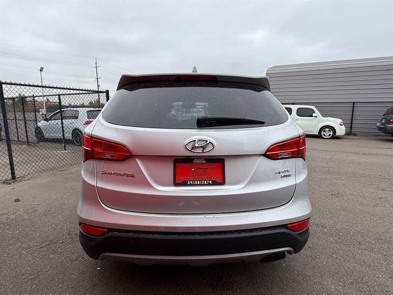 2015 Sparkling Silver Hyundai Santa Fe Sport