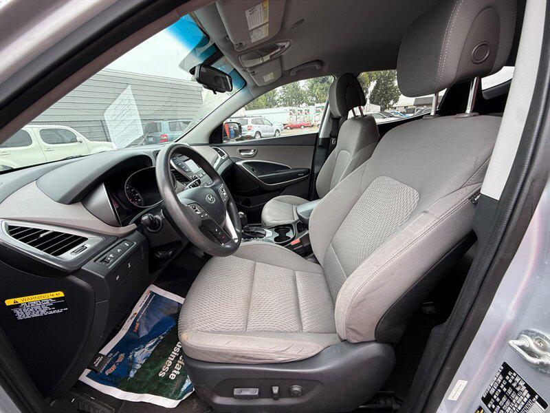 2015 Sparkling Silver Hyundai Santa Fe Sport
