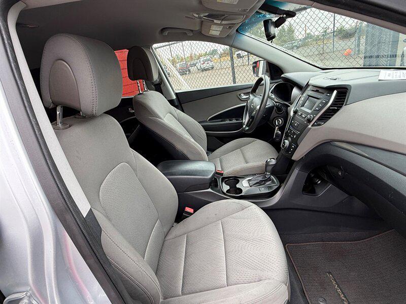 2015 Sparkling Silver Hyundai Santa Fe Sport