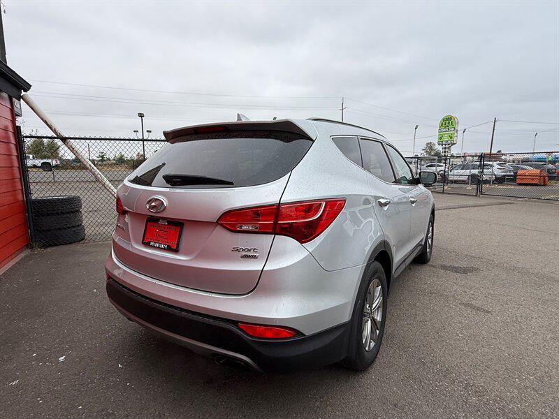 2015 Sparkling Silver Hyundai Santa Fe Sport