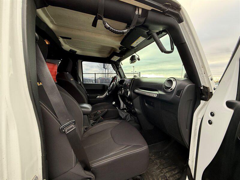 used 2013 Jeep Wrangler Unlimited car, priced at $14,995