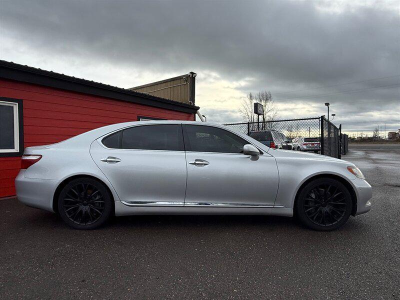 used 2007 Lexus LS 460 car, priced at $9,995