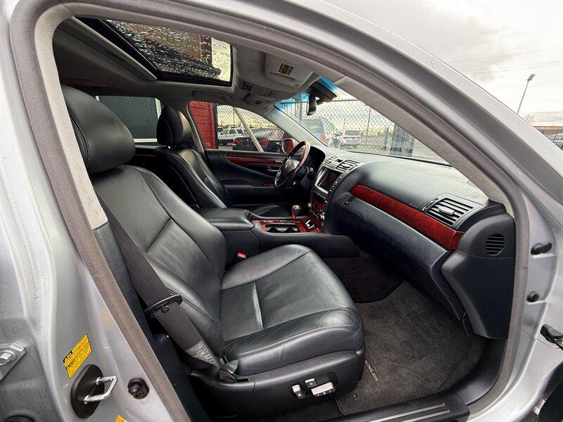 used 2007 Lexus LS 460 car, priced at $9,995