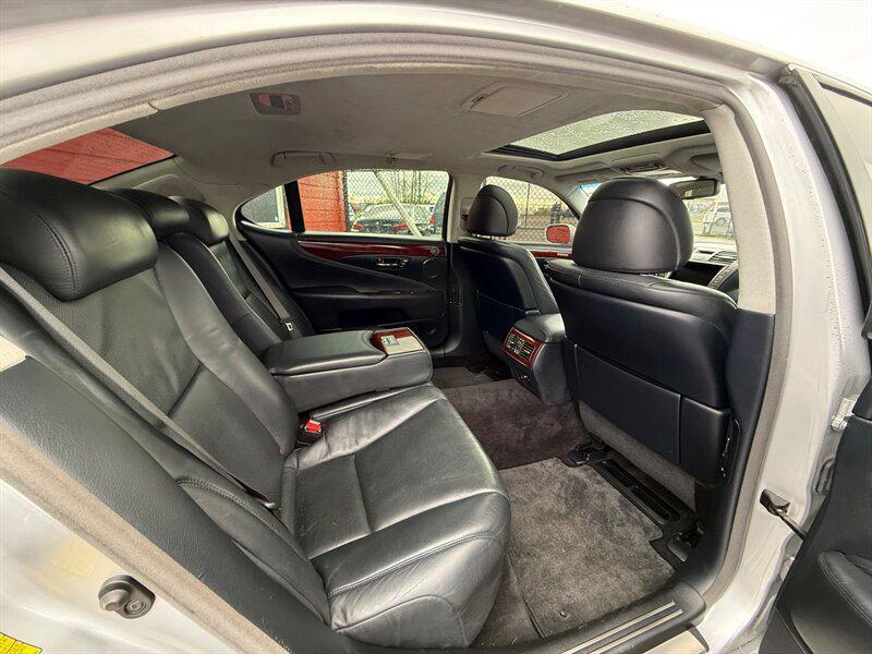 used 2007 Lexus LS 460 car, priced at $9,995