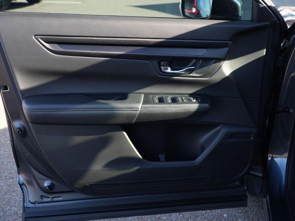 used 2025 Honda CR-V car, priced at $30,785