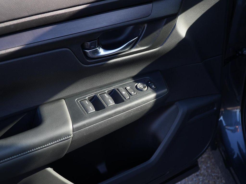 used 2025 Honda CR-V car, priced at $30,785