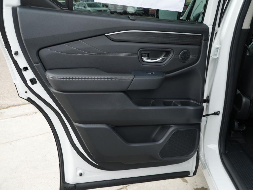 new 2026 Honda Pilot car, priced at $54,147