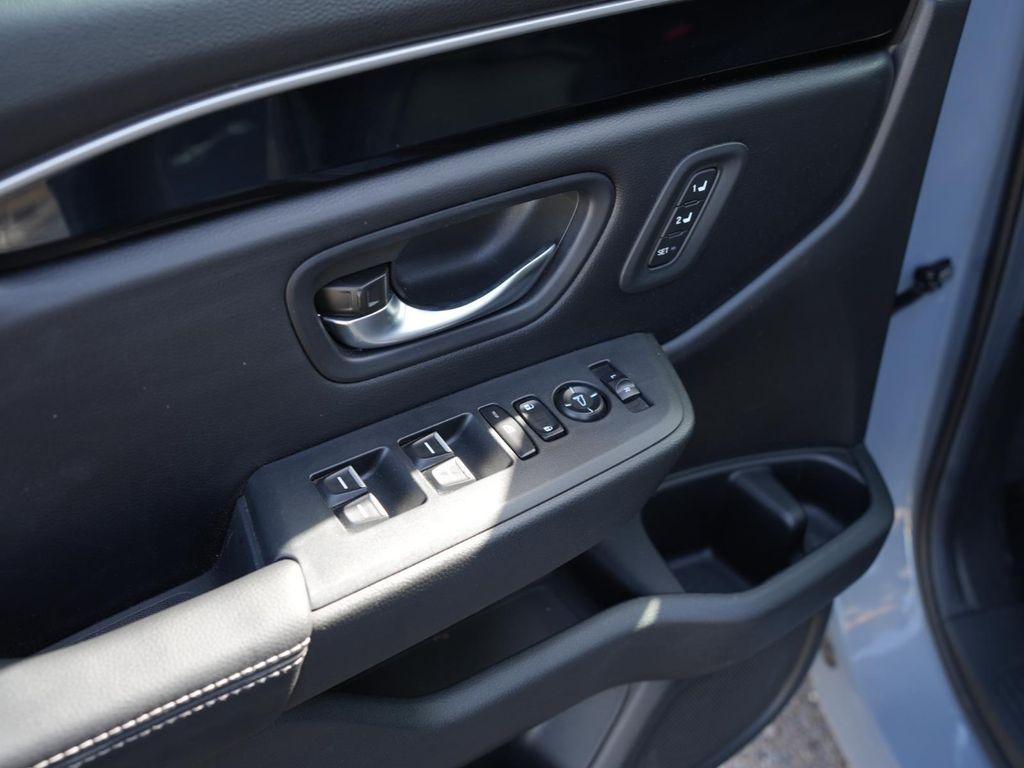 used 2025 Honda Pilot car, priced at $41,828