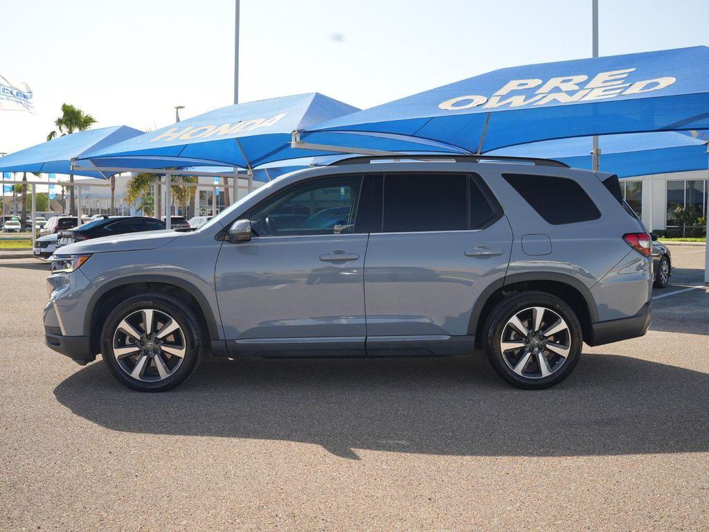 used 2025 Honda Pilot car, priced at $41,828