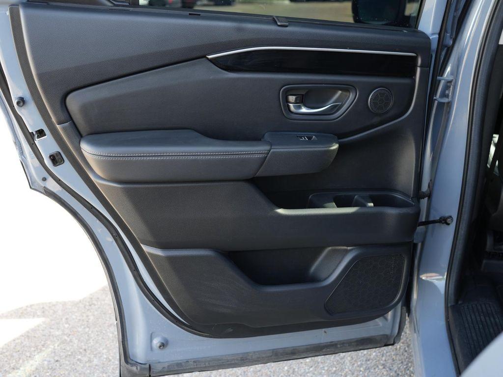 used 2025 Honda Pilot car, priced at $41,828