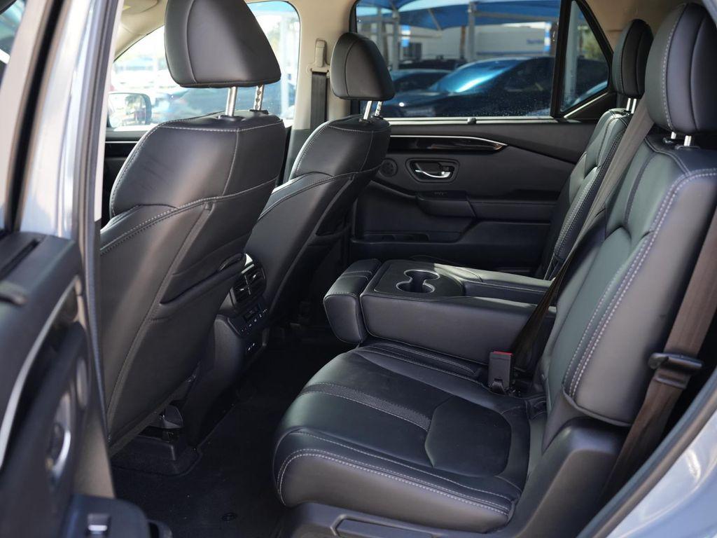 used 2025 Honda Pilot car, priced at $41,828