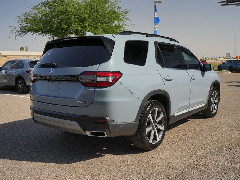 used 2025 Honda Pilot car, priced at $41,828
