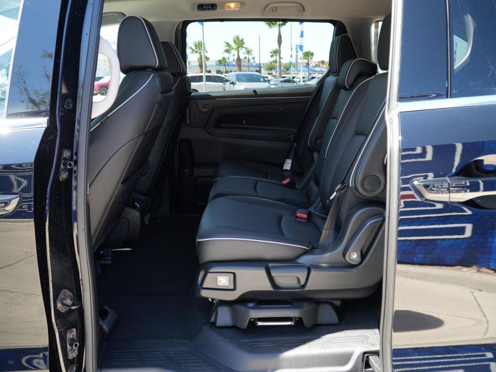 new 2026 Honda Odyssey car, priced at $51,062