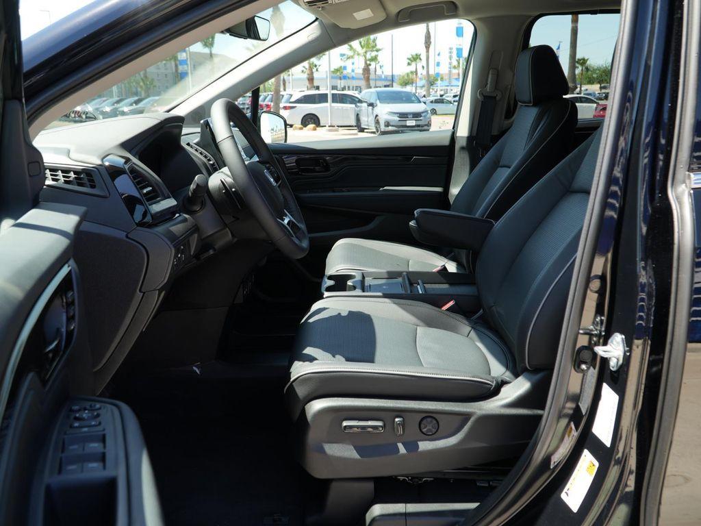 new 2026 Honda Odyssey car, priced at $51,062