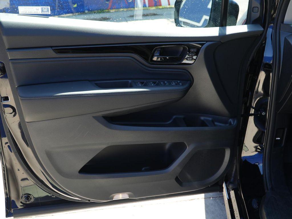 new 2026 Honda Odyssey car, priced at $51,062