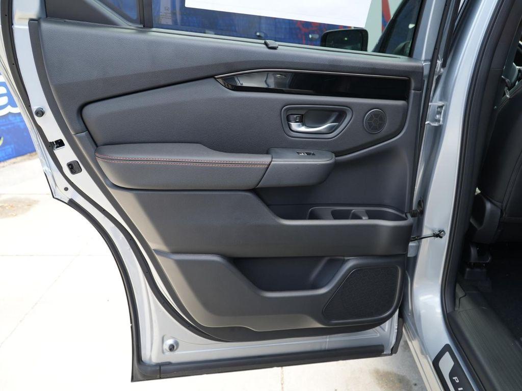 new 2026 Honda Pilot car, priced at $52,292