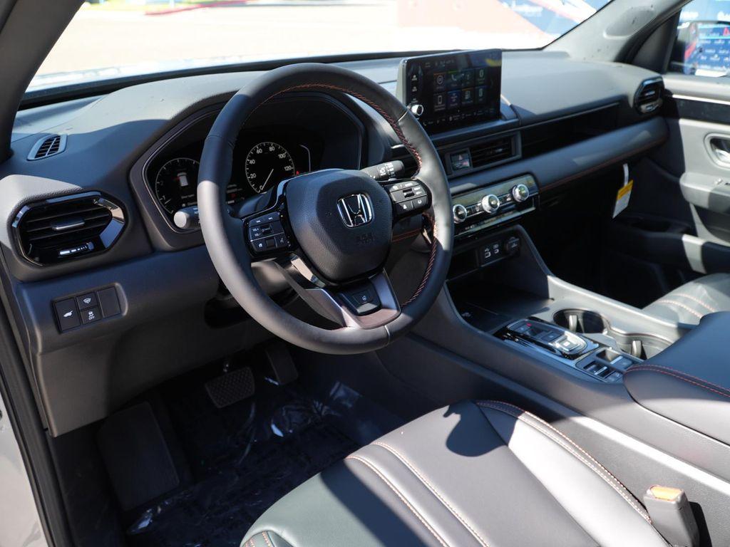 new 2025 Honda Pilot car, priced at $48,859