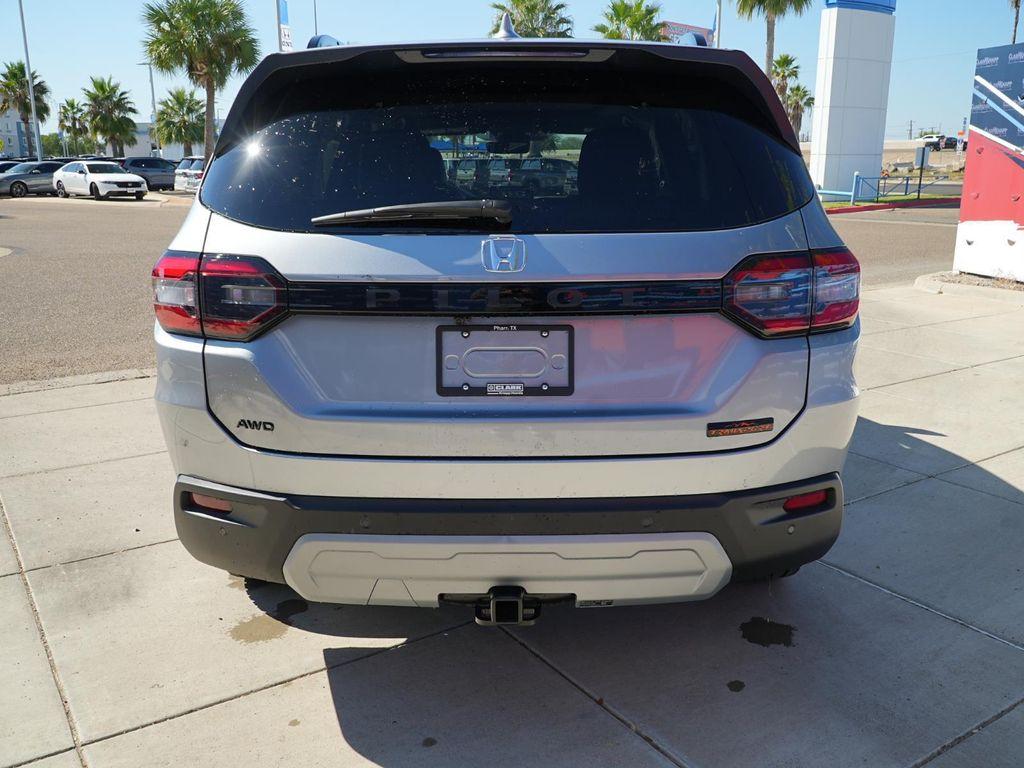 new 2025 Honda Pilot car, priced at $48,859