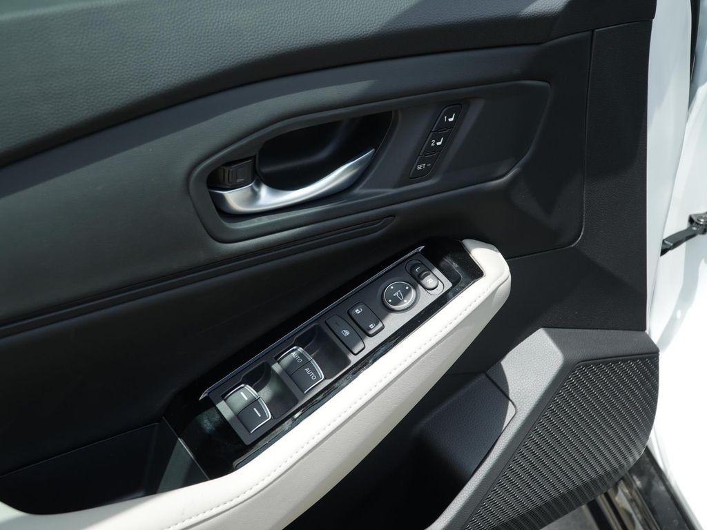 new 2026 Honda Accord Hybrid car, priced at $39,724