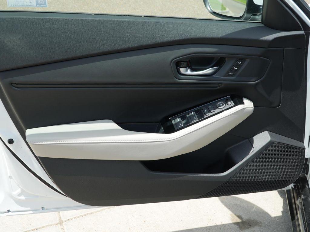 new 2026 Honda Accord Hybrid car, priced at $39,724
