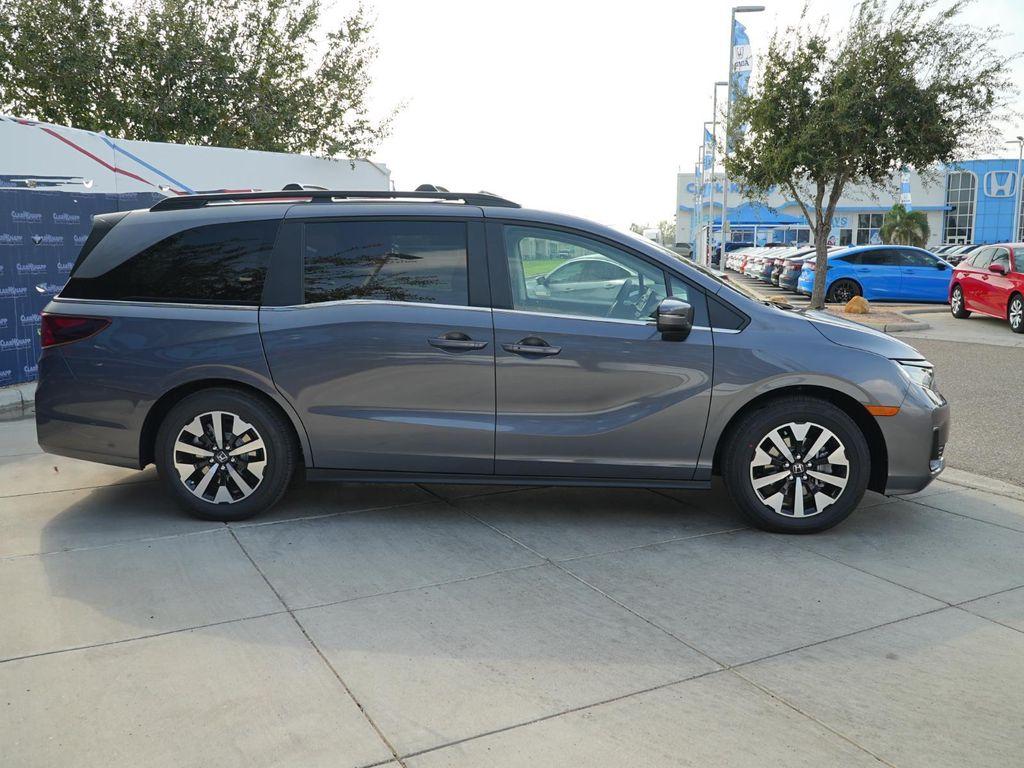 new 2026 Honda Odyssey car, priced at $43,090