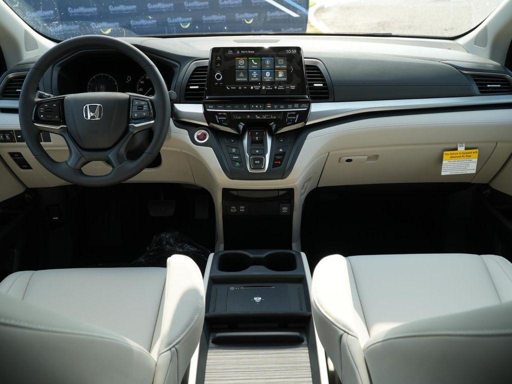 new 2026 Honda Odyssey car, priced at $43,090