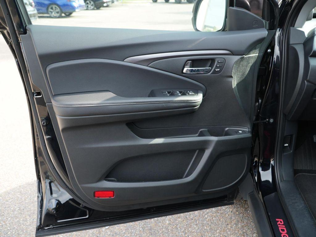 used 2025 Honda Ridgeline car, priced at $36,288