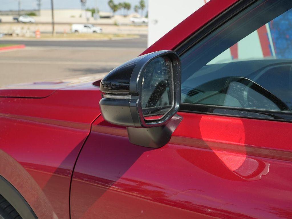 new 2026 Honda CR-V Hybrid car, priced at $39,005