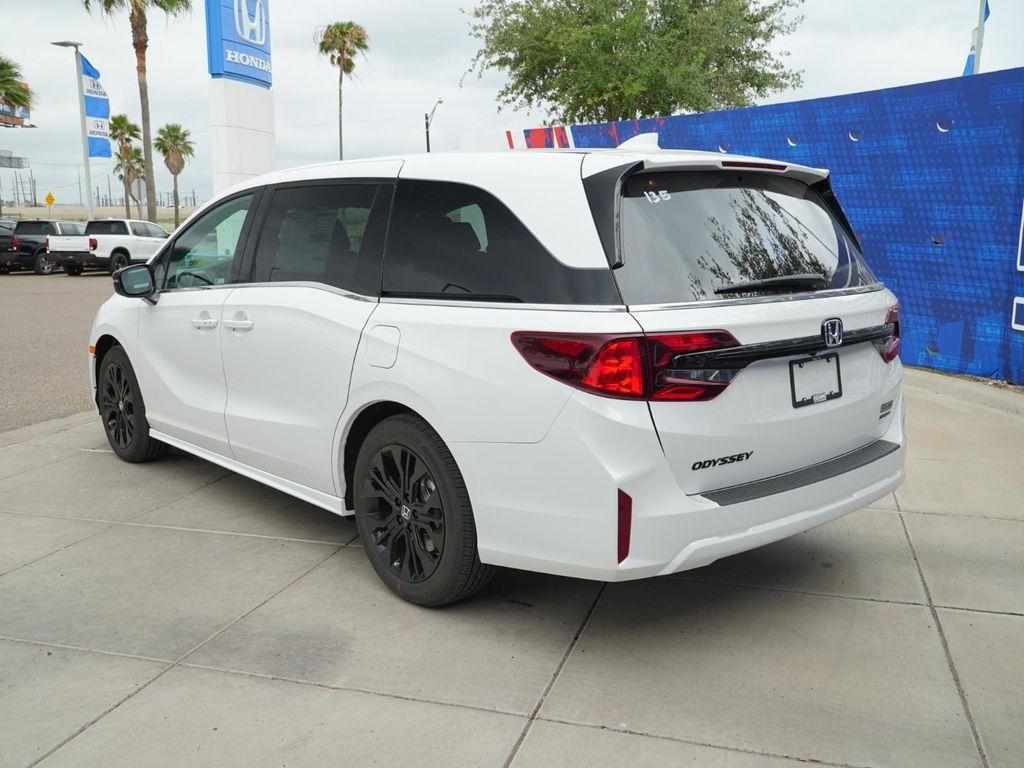new 2026 Honda Odyssey car, priced at $44,236