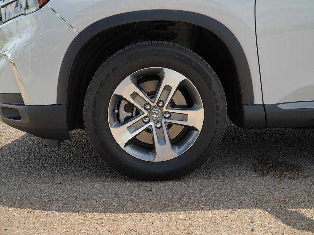 used 2025 Honda Pilot car, priced at $41,500