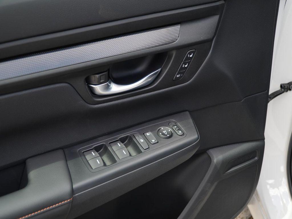 new 2026 Honda CR-V Hybrid car, priced at $39,005