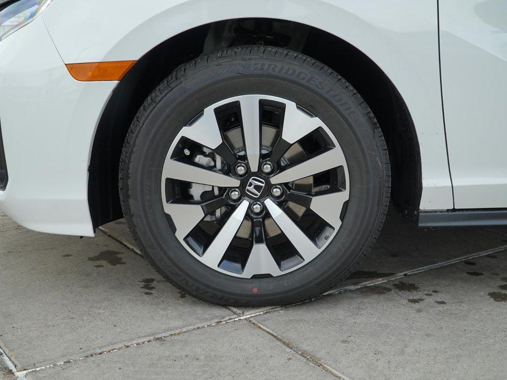new 2026 Honda Odyssey car, priced at $43,180