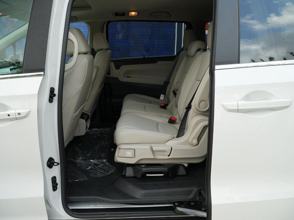 new 2026 Honda Odyssey car, priced at $43,180